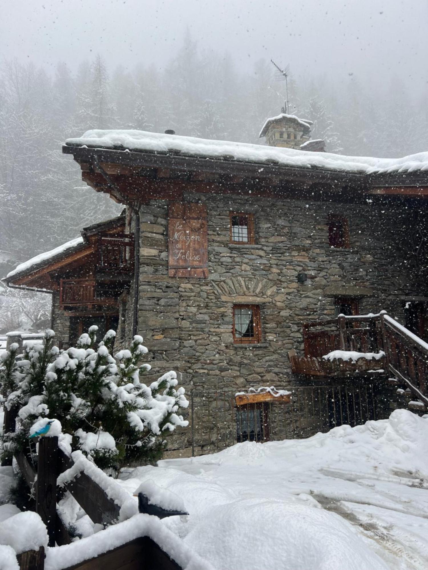 La Meizon De Felise Arvier Exterior photo